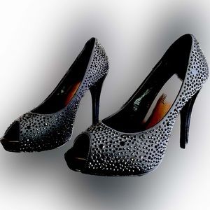 Black Lulu Townsend open-toe heels